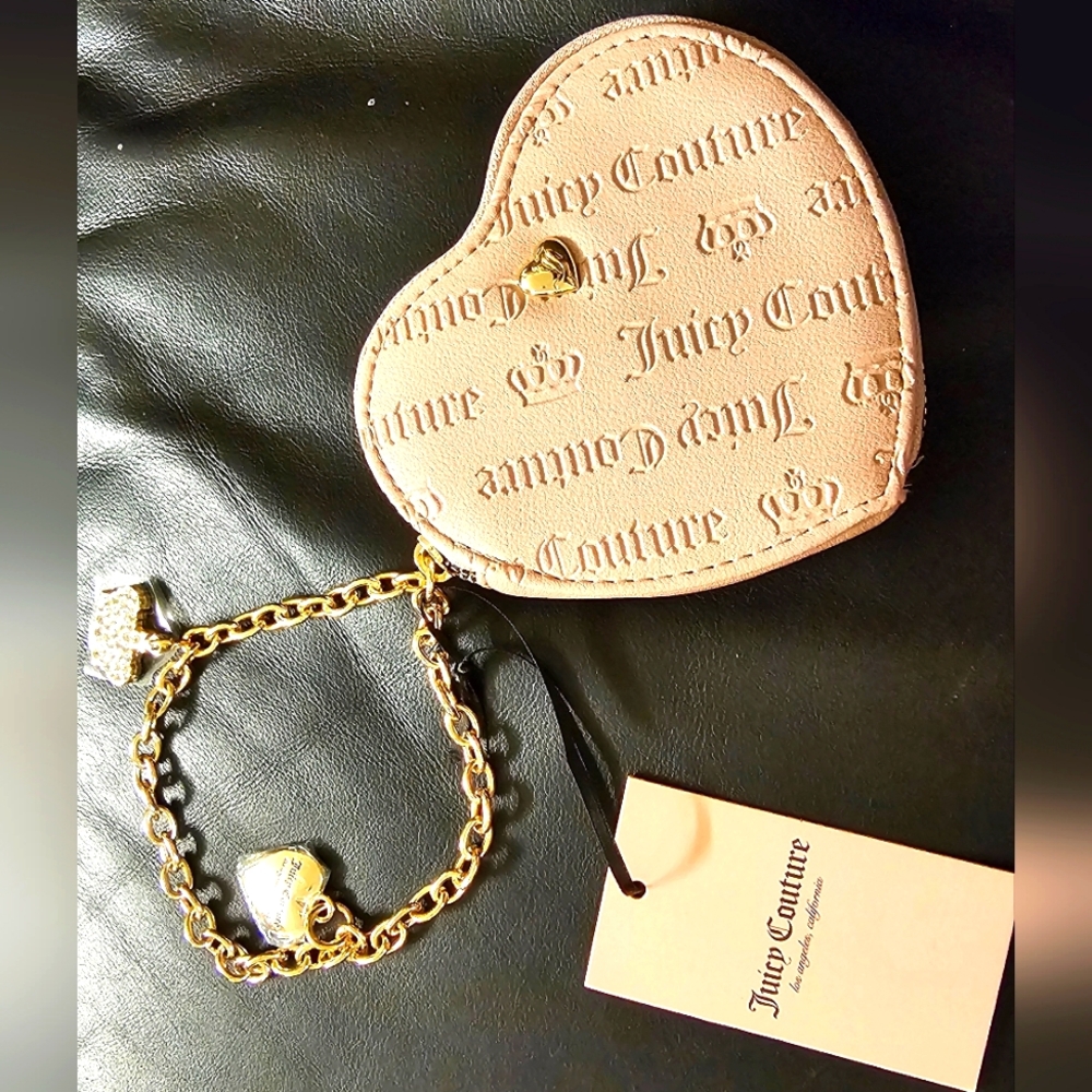 Juicy Couture Not Your Babe Heart Zip Around Wristlet Dusty Blush NWT